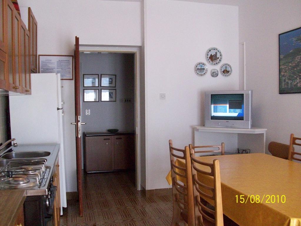 Apartments Lada 1217 Premantura Exterior photo
